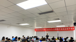 面对未来和自我的挑战，青春才可以变得色彩斑斓！